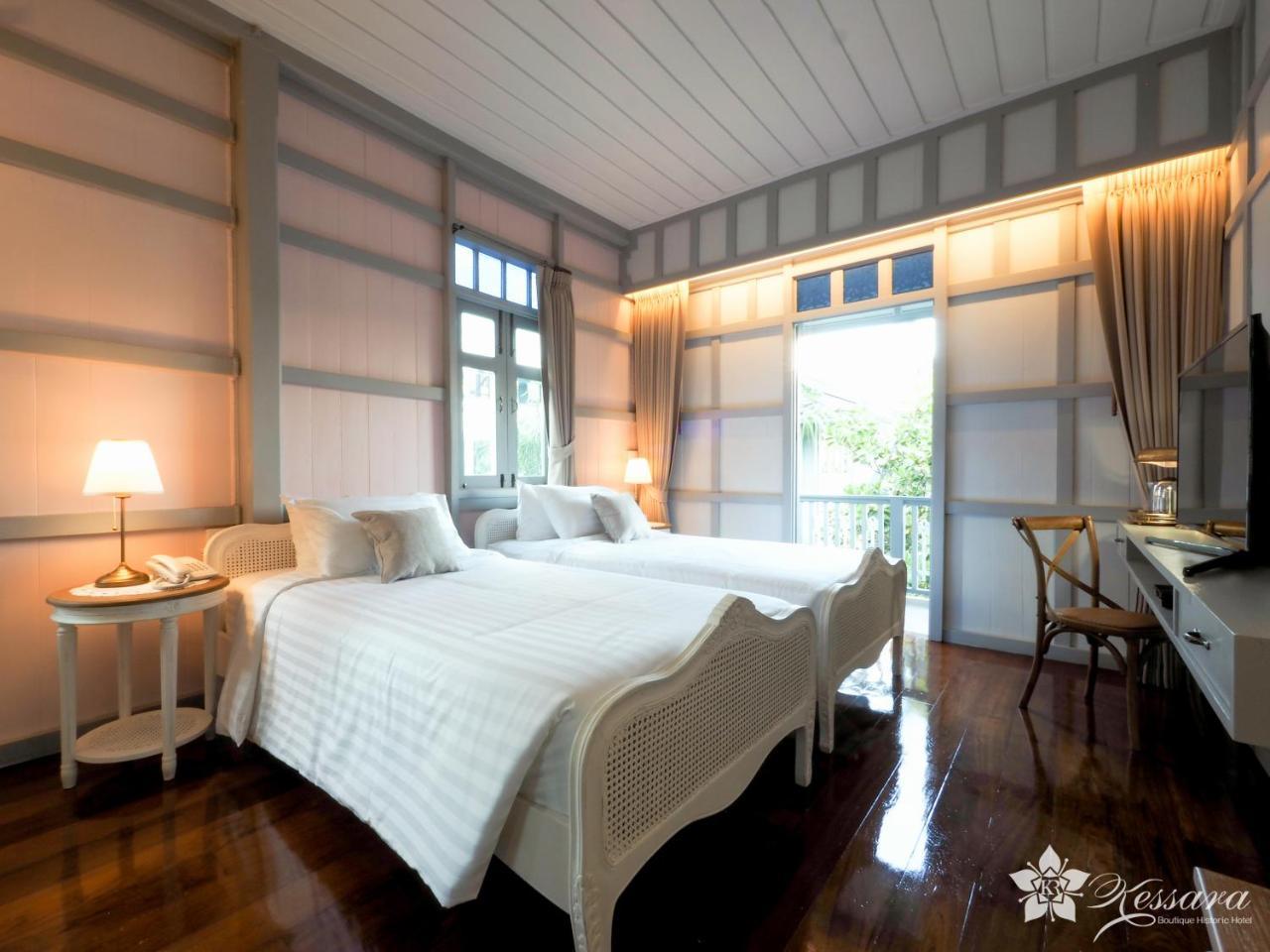 Kessara Hotel Bangkok Exterior foto